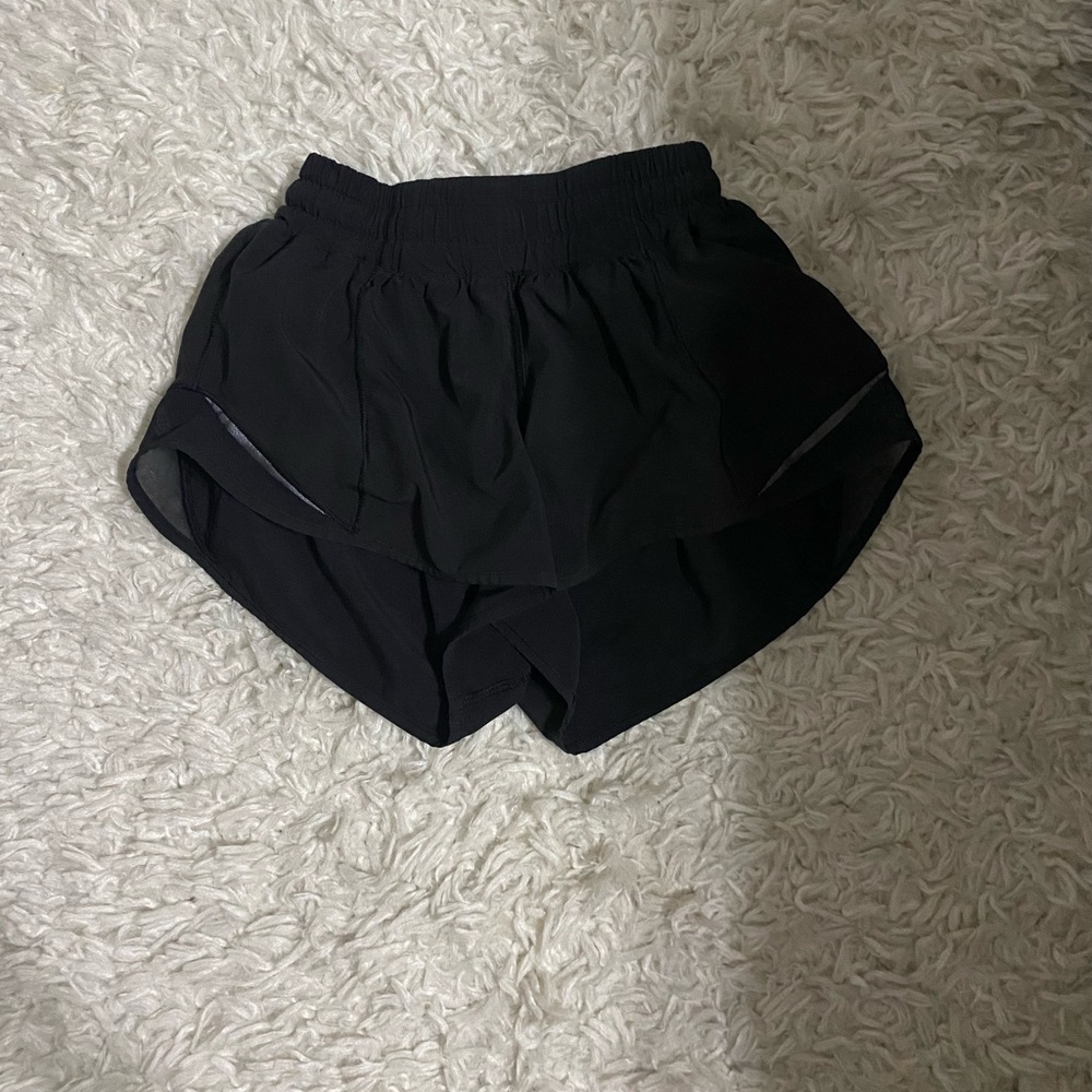 Lululemon hotty hot shorts size 2
